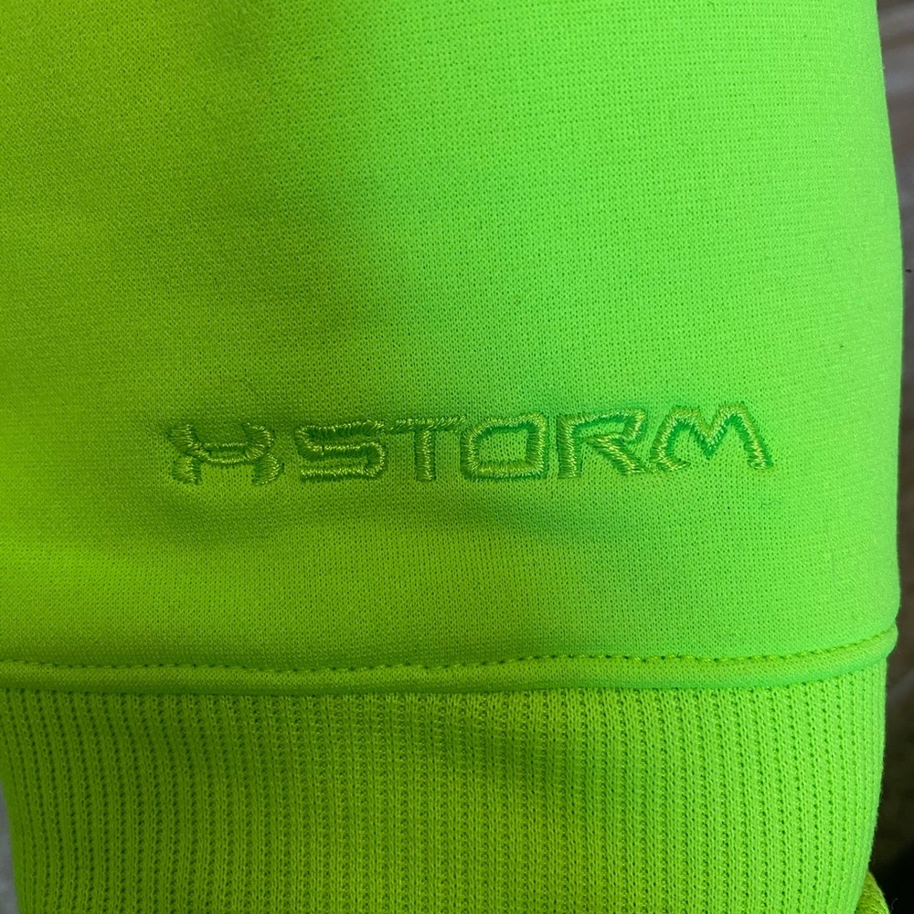 Under Armour - Picture 5 of 5